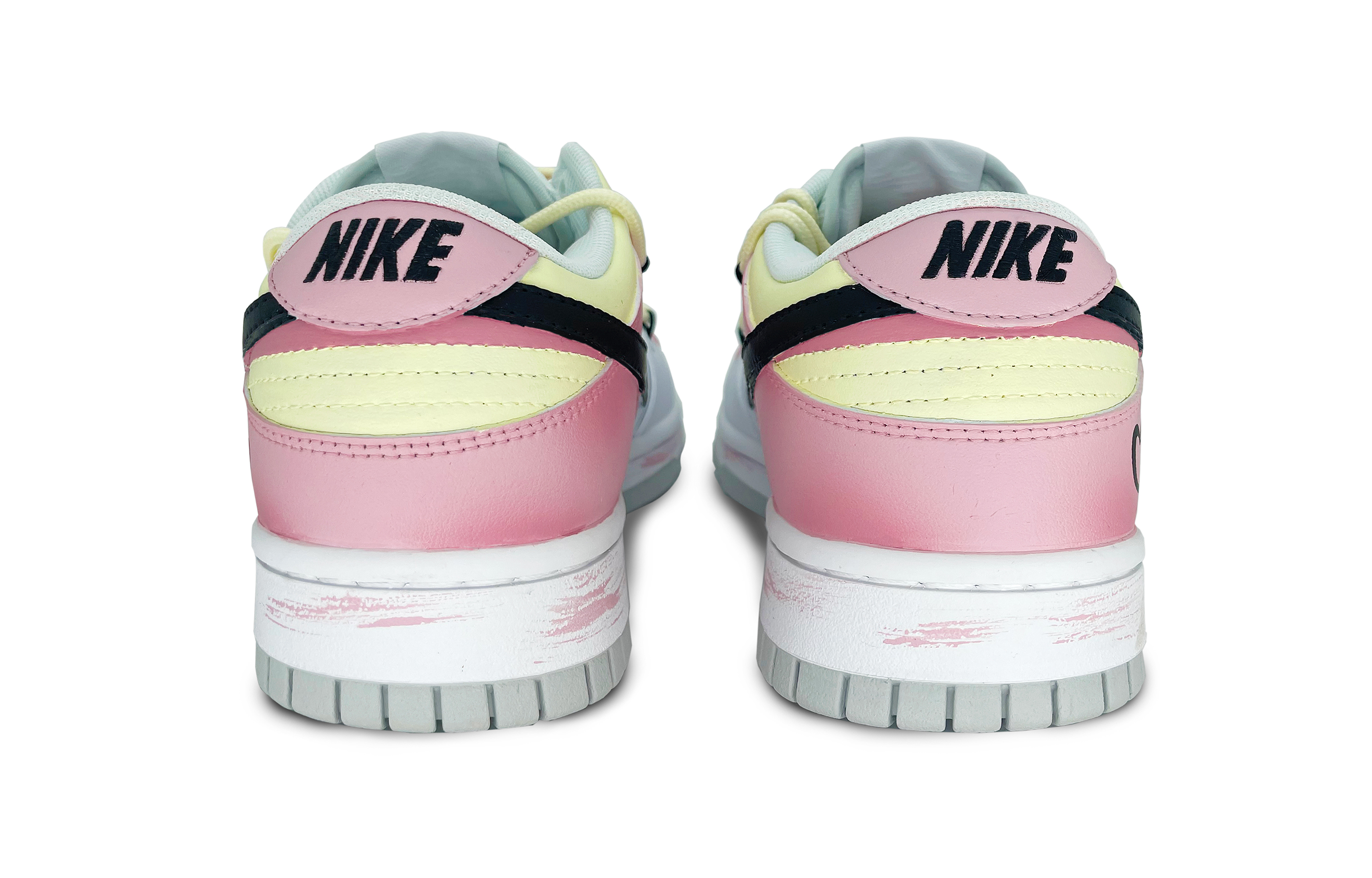 Shop ナイキ ダンク ロー『セブンス ナイト ラバーズ』カスタムシューズ DV0831-101(Team78-男款情人结)