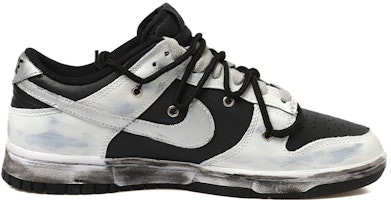 【カスタムシューズ】 ナイキ ダンク ロー 'シルバースウッシュ グラフィティクロス' DJ6188-002(Team拾玖-黑白银做旧男S-BOX) Order 【カスタムシューズ】 ナイキ ダンク ロー 'シルバースウッシュ グラフィティクロス' DJ6188-002(Team拾玖-黑白银做旧男S-BOX)