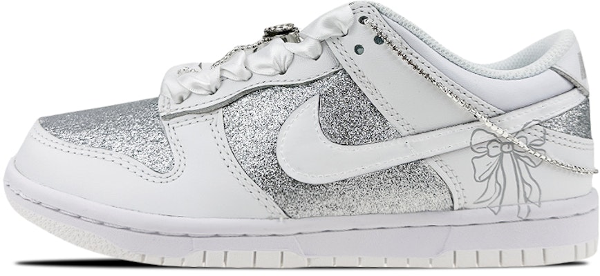 【定製球鞋】Nike Dunk Low 情侶 滿天星 婚紗 愛心 鍊條 低幫 板鞋 GS 銀白 Buy 【定製球鞋】Nike Dunk Low 情侶 滿天星 婚紗 愛心 鍊條 低幫 板鞋 GS 銀白