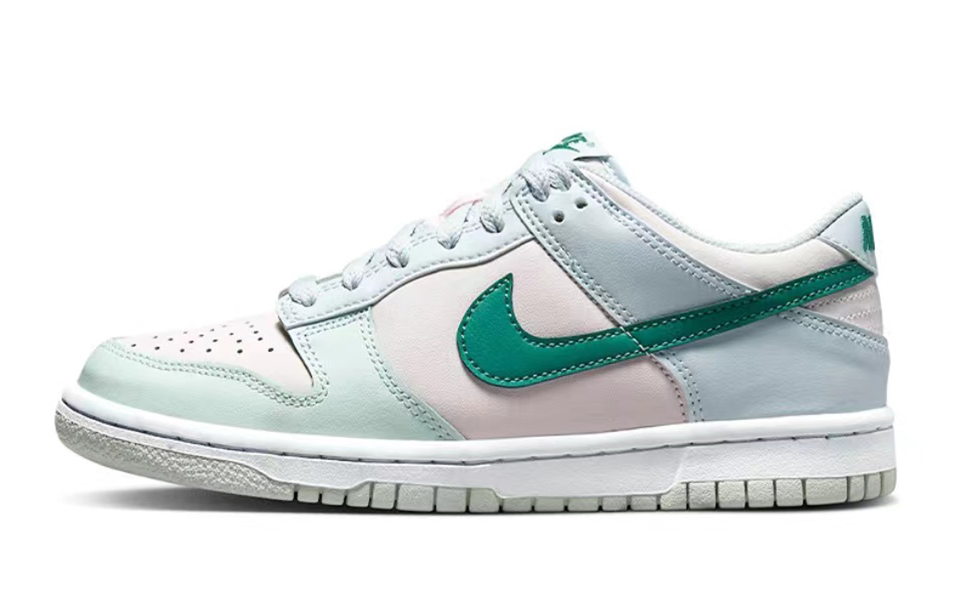 Details for 【客製球鞋】Nike Dunk Low BIGNIU 清新 夢幻珍珠 手繪噴繪 低筒 滑板鞋 GS 柔粉綠