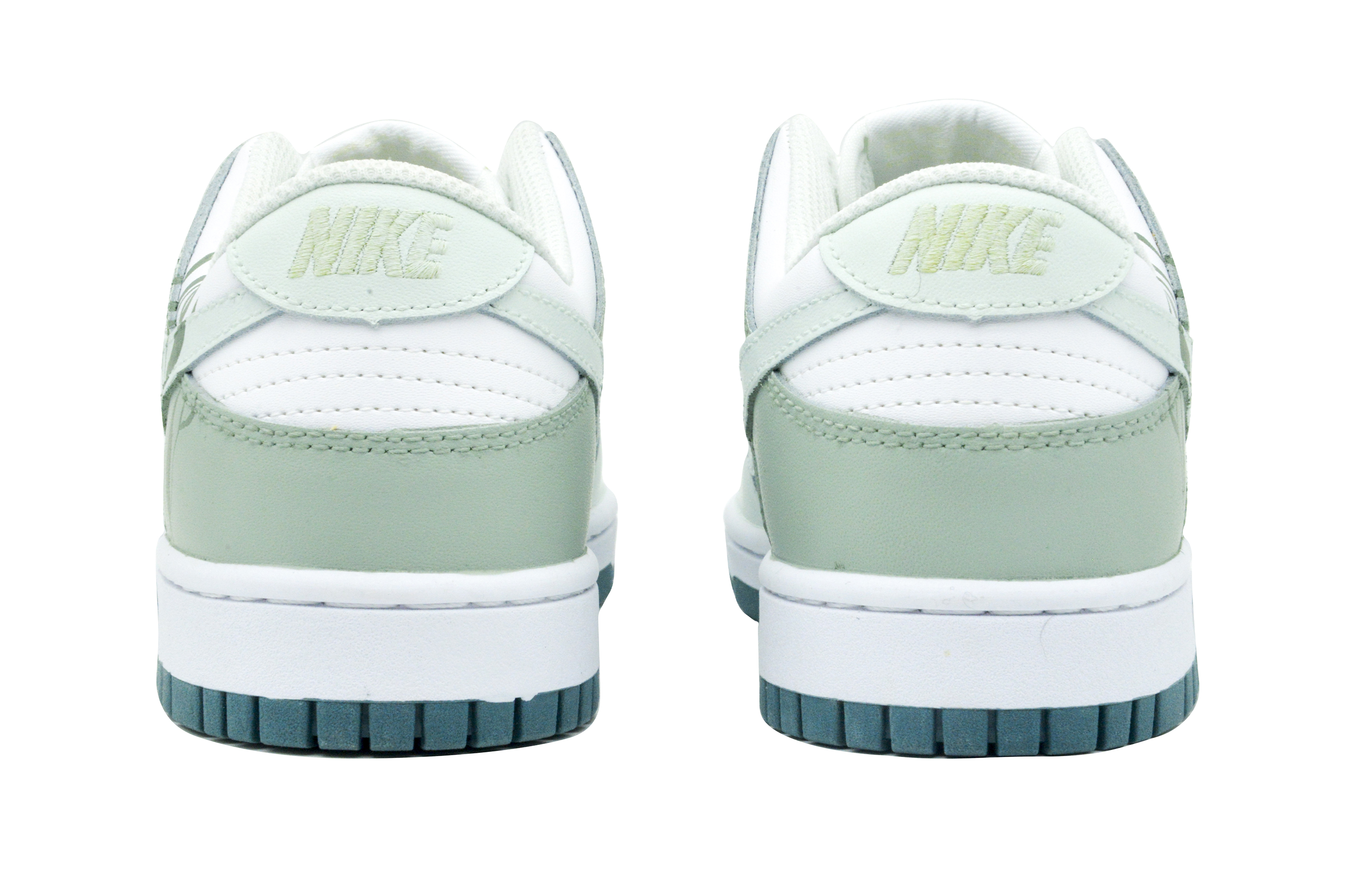 Shop 【定製球鞋】 Nike Dunk Low 春夏踏青 岚烟歲月 減震防滑耐磨 低帮 板鞋 GS 白綠