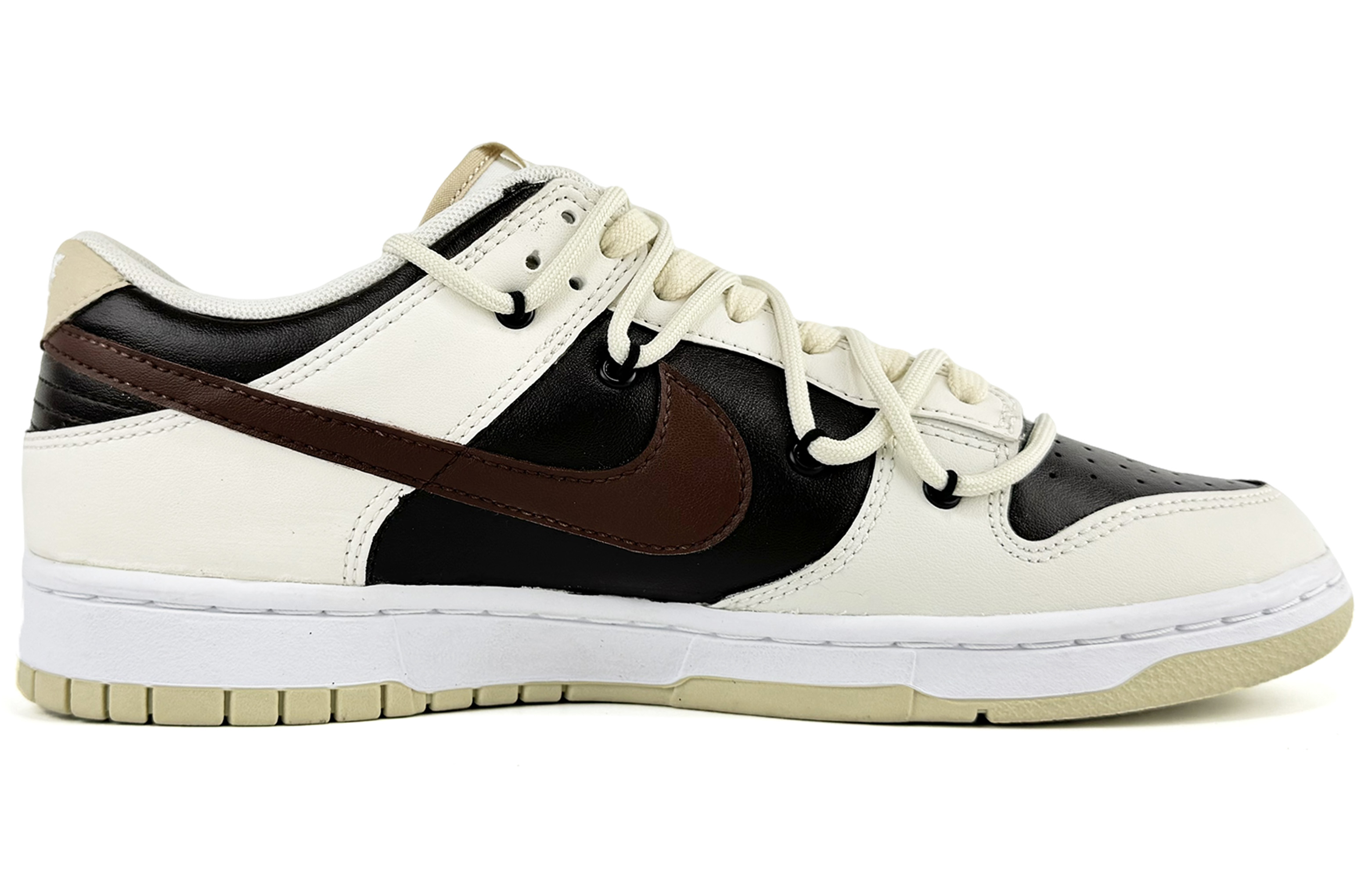 Lookbook 【客製化球鞋】Nike Dunk 隨心 怪奇故事系列 哥德風 十字架 解構綁帶 低筒 板鞋 男款 米白色