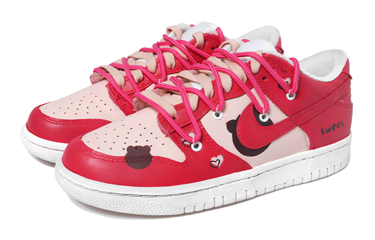 Lookbook [Sepatu Custom] Nike Dunk Low 'Strawberry Bear' DH9765-100(Team拾玖-可爱熊女S-BOX)