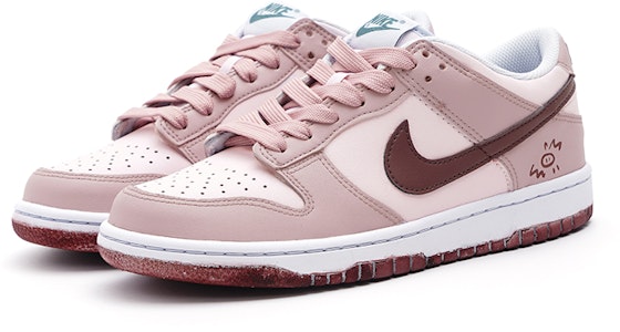 【訂製球鞋】 Nike Dunk Low 氣泡水母 草莓擁抱豬 可愛甜美 少女感 低筒 板鞋 GS 草莓粉 Details for 【訂製球鞋】 Nike Dunk Low 氣泡水母 草莓擁抱豬 可愛甜美 少女感 低筒 板鞋 GS 草莓粉