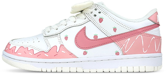 custom-shoes-nike-dunk-low-strawberry-cake
