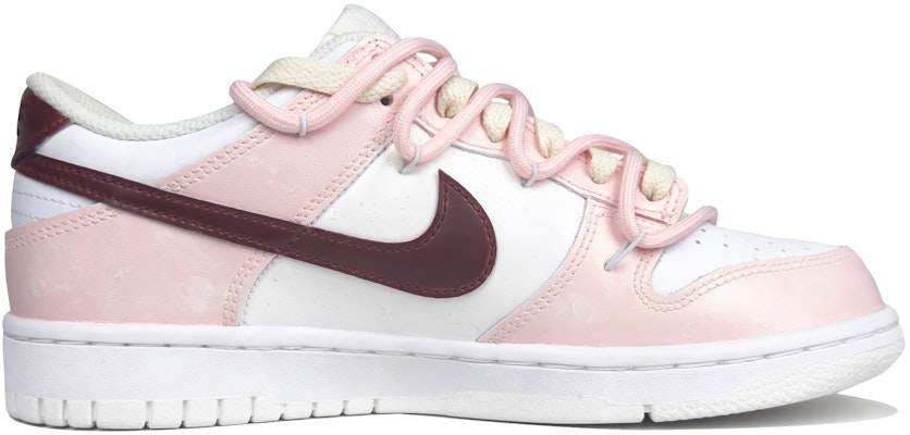 ナイキ ダンク ロー "苺雲レイ蝶インク" (Nike Danku Rō "Ichigo Kumo Rei Chō Inku") DH9765-100-486704 Order ナイキ ダンク ロー "苺雲レイ蝶インク" (Nike Danku Rō "Ichigo Kumo Rei Chō Inku") DH9765-100-486704