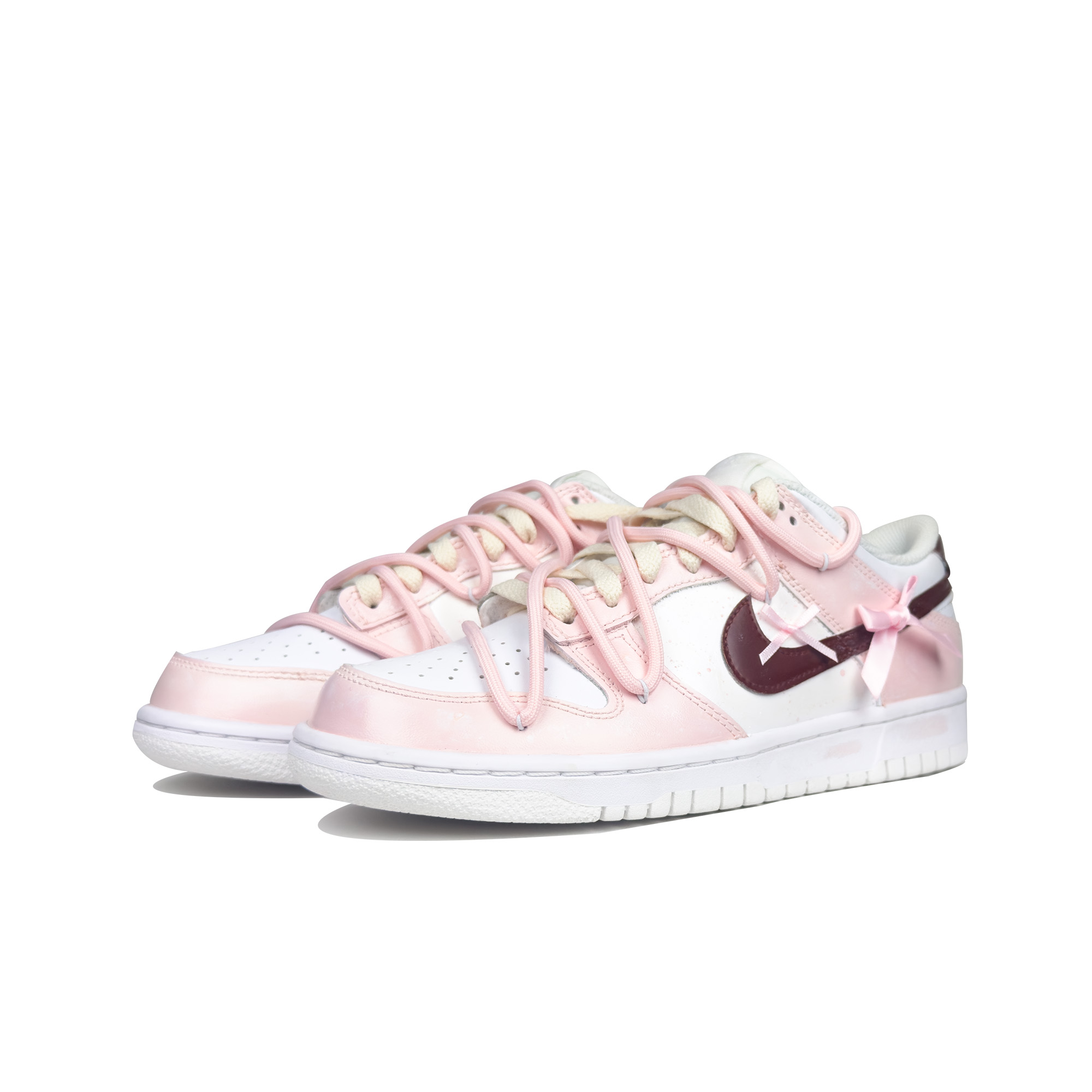 Lookbook ナイキ ダンク ロー "苺雲レイ蝶インク" (Nike Danku Rō "Ichigo Kumo Rei Chō Inku") DH9765-100-486704