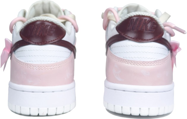 ナイキ ダンク ロー "苺雲レイ蝶インク" (Nike Danku Rō "Ichigo Kumo Rei Chō Inku") DH9765-100-486704 Shop ナイキ ダンク ロー "苺雲レイ蝶インク" (Nike Danku Rō "Ichigo Kumo Rei Chō Inku") DH9765-100-486704