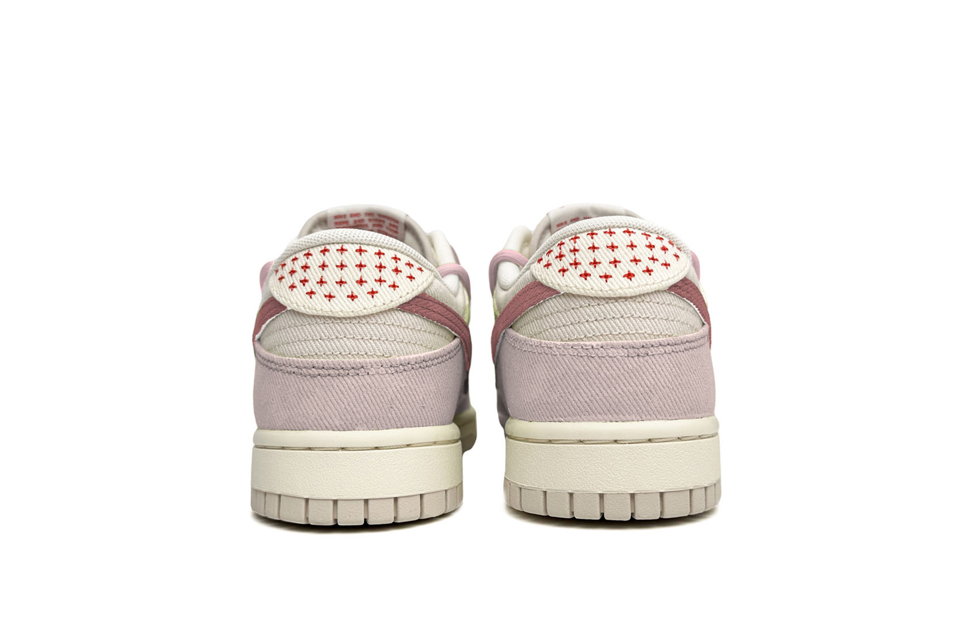 Shop 【訂製球鞋】 Nike Dunk Low 荓莓奶昔 清新 手繪 解構鞋帶 低筒 板鞋 男款 白粉