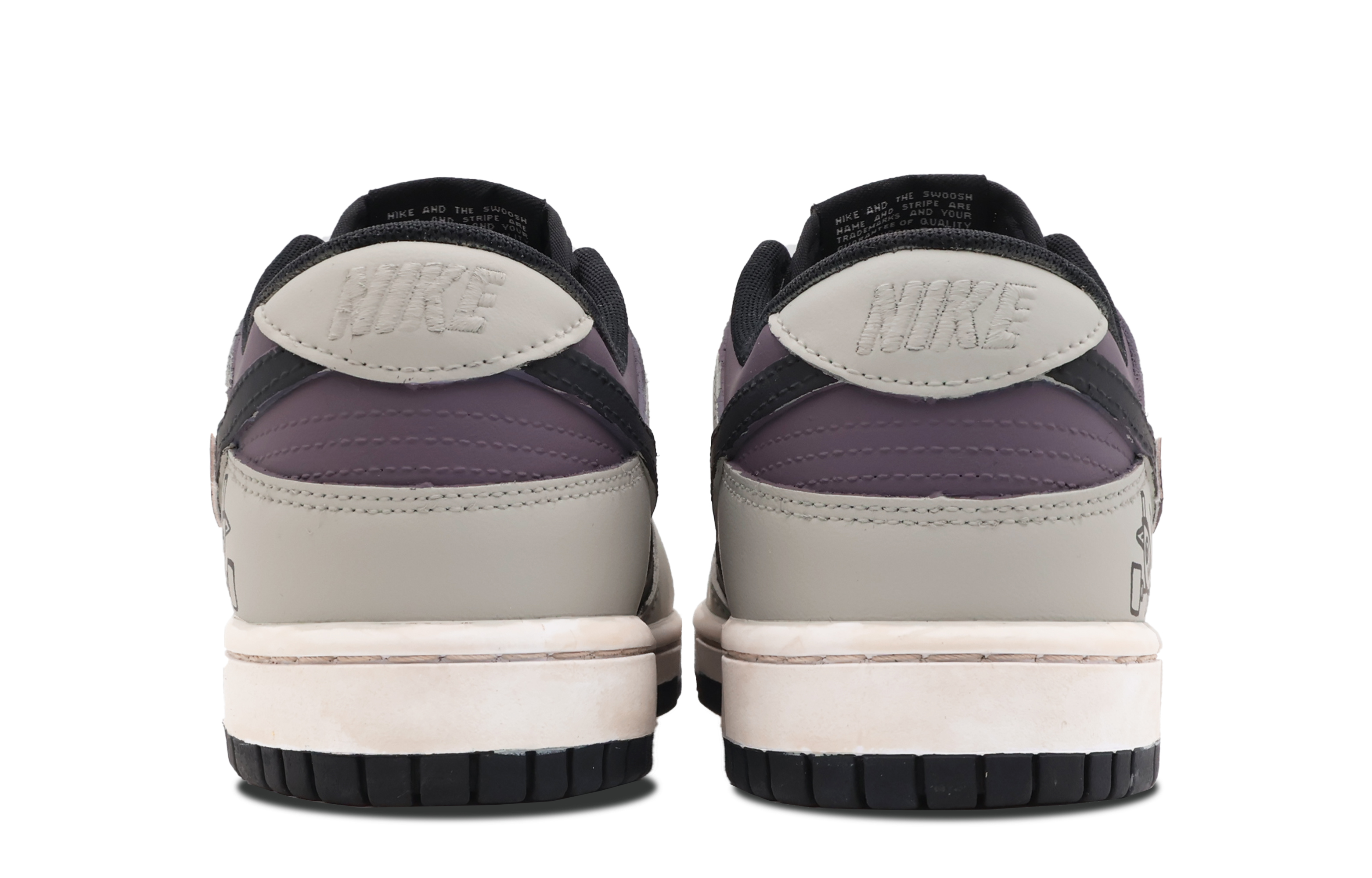 Purchase [Kasut Custom] Nike Dunk Low 'Seni Jalan Hitam' CW1590-100(Team53-女款要饭小鸡)