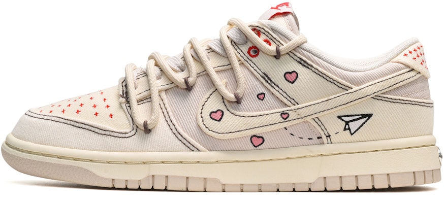 【訂製球鞋】Nike Dunk Low 復古風 夏日清爽 愛心情書 低筒 板鞋 男女同款 米白粉 Buy 【訂製球鞋】Nike Dunk Low 復古風 夏日清爽 愛心情書 低筒 板鞋 男女同款 米白粉