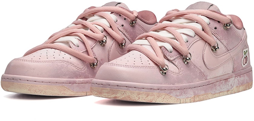 나이키 덩크 로우 '스윗 체리 핑크' (커스텀) DJ6188-100(TeamE-男款甜美樱桃粉色) Lookbook 나이키 덩크 로우 '스윗 체리 핑크' (커스텀) DJ6188-100(TeamE-男款甜美樱桃粉色)