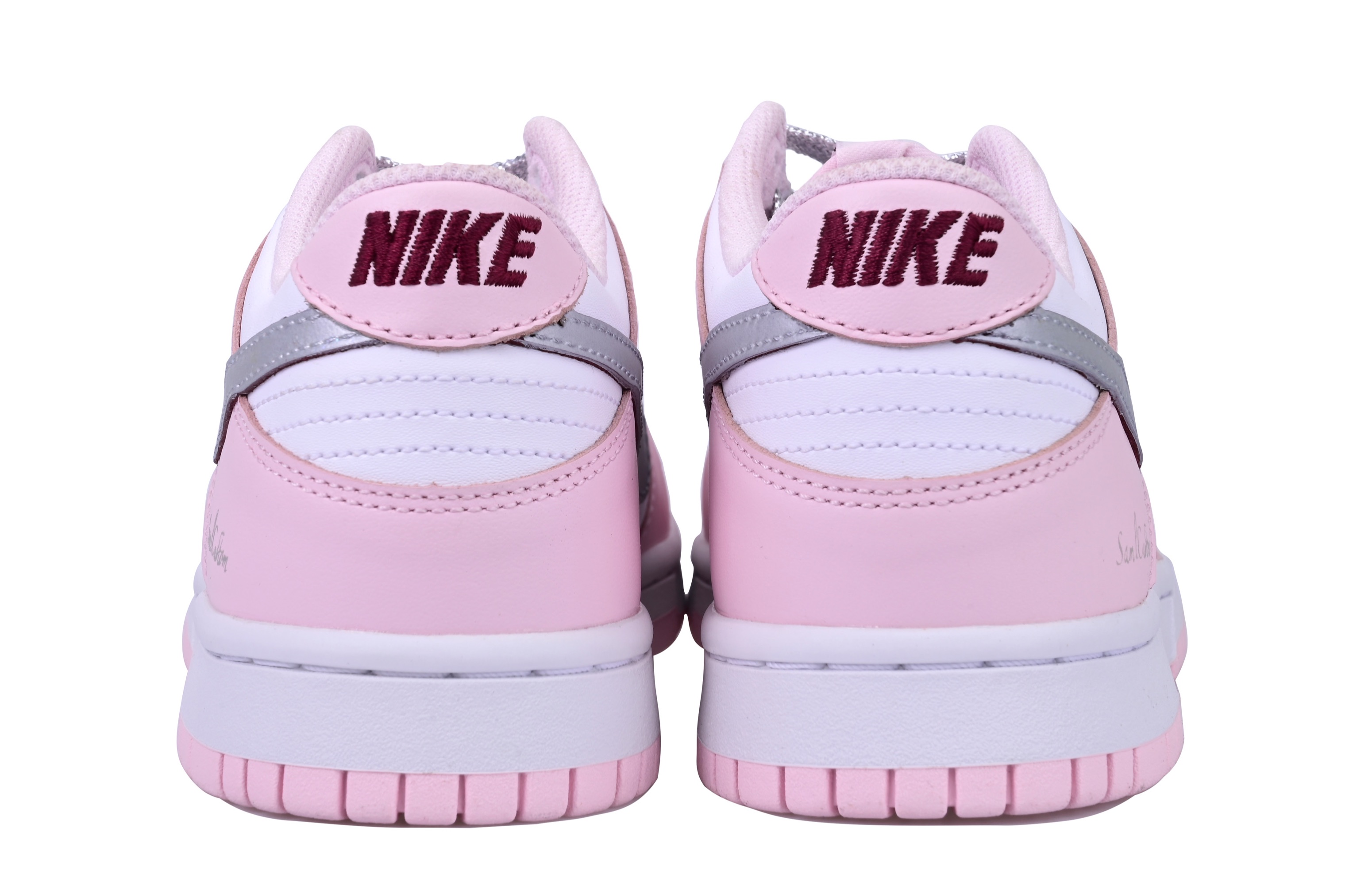 Shop [Kasut Custom] Nike Dunk Low 'Merah Jambu Manis Perak Sejuk' CW1590-601(Team6-千禧辣妹-y2k)