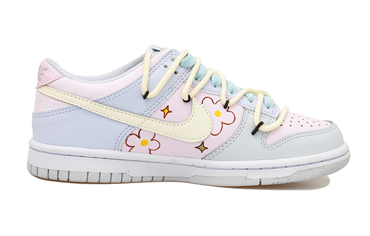 Order [カスタムシューズ] ナイキ ダンクロー 'スイートフローラル ハンドペイント クリーム デコンストラクト レース ブルー' FD1232-002(Team拾玖-粉红小花S-BOX)
