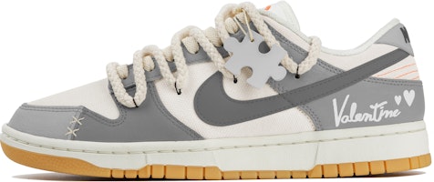 【カスタムシューズ】ナイキ ダンク ロー「スイートストリート パッチワーク」 FJ5475-100(Team4-男女款拼贴玩偶SBOX) Buy 【カスタムシューズ】ナイキ ダンク ロー「スイートストリート パッチワーク」 FJ5475-100(Team4-男女款拼贴玩偶SBOX)