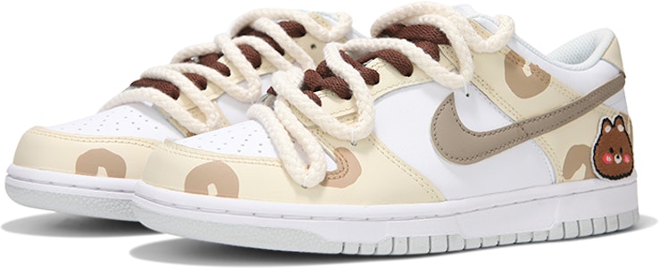 【客製球鞋】 Nike Dunk Low 火心 腰果小熊 甜妹奶茶色系 麻繩綁帶 低筒 板鞋 GS 淡黃色 Lookbook 【客製球鞋】 Nike Dunk Low 火心 腰果小熊 甜妹奶茶色系 麻繩綁帶 低筒 板鞋 GS 淡黃色