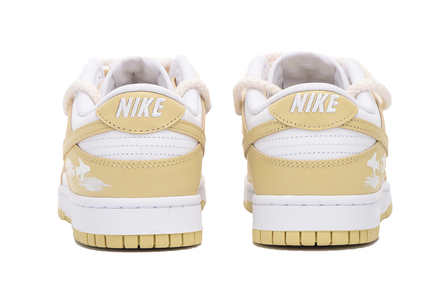 Shop 【訂製球鞋】Nike Dunk Low "Team Gold" 飛機 Vibe風 解構高街 低筒 滑板鞋 男款 黃白
