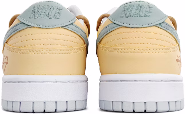 나이키 덩크 로우 '할로윈 유령마을' (Nike Dunk Low 'Halloween Ghost Town') DH9765-102-486713 Shop 나이키 덩크 로우 '할로윈 유령마을' (Nike Dunk Low 'Halloween Ghost Town') DH9765-102-486713