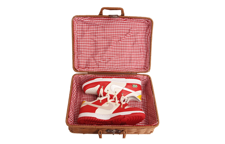 [Custom Shoes] Nike Dunk Low 'University Red Custom Christmas' 圖 8