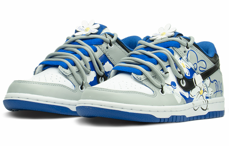 Lookbook 【定製球鞋】Nike Dunk Low 情人節禮盒 解構 克萊因藍 塗鴉 清新小雛菊 低幫 板鞋 GS 白灰藍