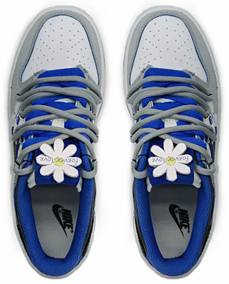 【定製球鞋】Nike Dunk Low 情人節禮盒 解構 克萊因藍 塗鴉 清新小雛菊 低幫 板鞋 GS 白灰藍 Shop 【定製球鞋】Nike Dunk Low 情人節禮盒 解構 克萊因藍 塗鴉 清新小雛菊 低幫 板鞋 GS 白灰藍