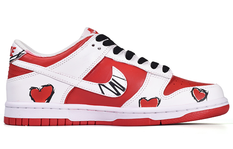 Order Nike Dunk Low San Valentín Rojas con Corazones CW1590-600(TeamE-女款手绘爱心黑白红)