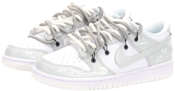 【訂製球鞋】 Nike Dunk Low 復古女孩主題訂製 解構 新年 情人節 海浪 圖騰 塗鴉 禮物 情侶 低幫 板鞋 GS 灰白 Lookbook 【訂製球鞋】 Nike Dunk Low 復古女孩主題訂製 解構 新年 情人節 海浪 圖騰 塗鴉 禮物 情侶 低幫 板鞋 GS 灰白