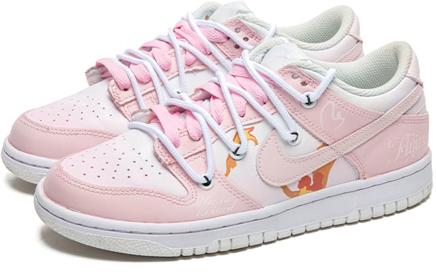 【定製球鞋】 Nike Dunk Low 野鶴製造 情人節主題 熱情風 耐磨 低幫 板鞋 GS 白粉 特殊禮盒版 Lookbook 【定製球鞋】 Nike Dunk Low 野鶴製造 情人節主題 熱情風 耐磨 低幫 板鞋 GS 白粉 特殊禮盒版