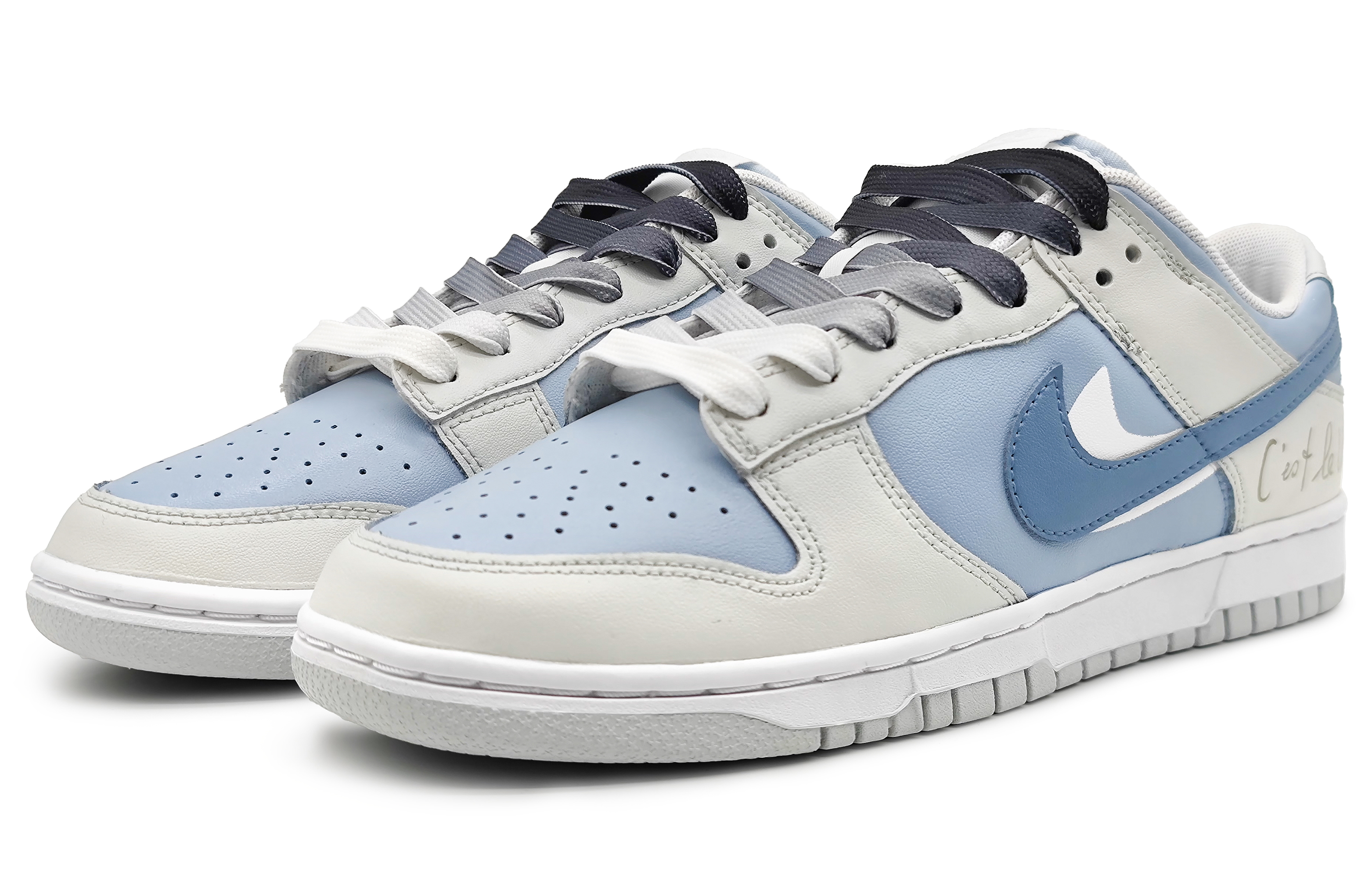 Lookbook 【客製化球鞋】 Nike Dunk Low 朦朧香草 藍莓泡泡 簡約小清新 雙鉤 低筒 滑板鞋 男款 藍灰