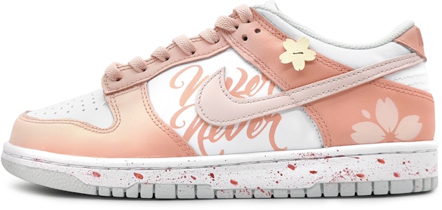 ナイキダンクロー「ホワイト-ピンク」カスタムシューズ DH9765-102(Team16-女款樱粉甘露绯粉) Buy ナイキダンクロー「ホワイト-ピンク」カスタムシューズ DH9765-102(Team16-女款樱粉甘露绯粉)