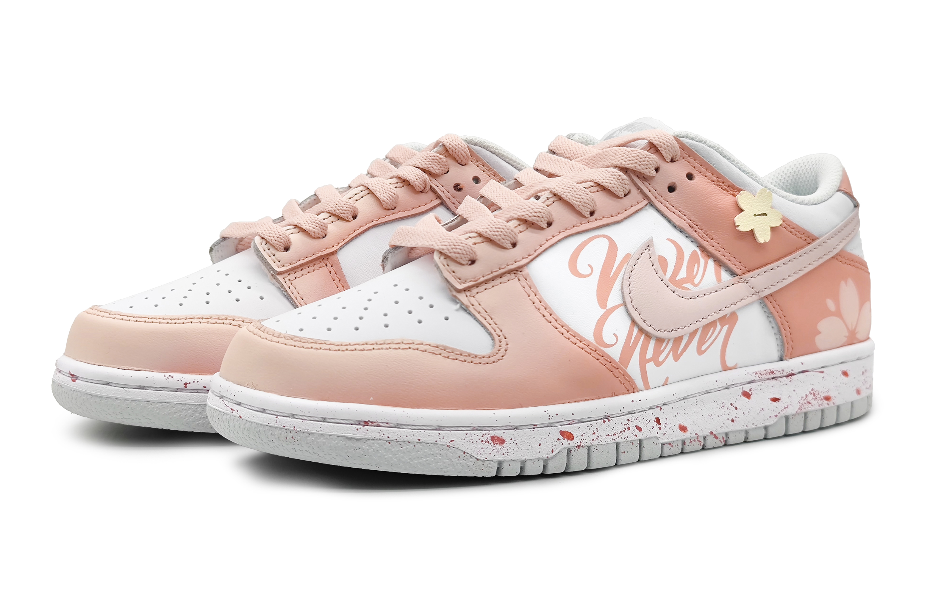 Lookbook [定制鞋款] 耐克Dunk低帮 '白色-粉色' DH9765-102(Team16-女款樱粉甘露绯粉)