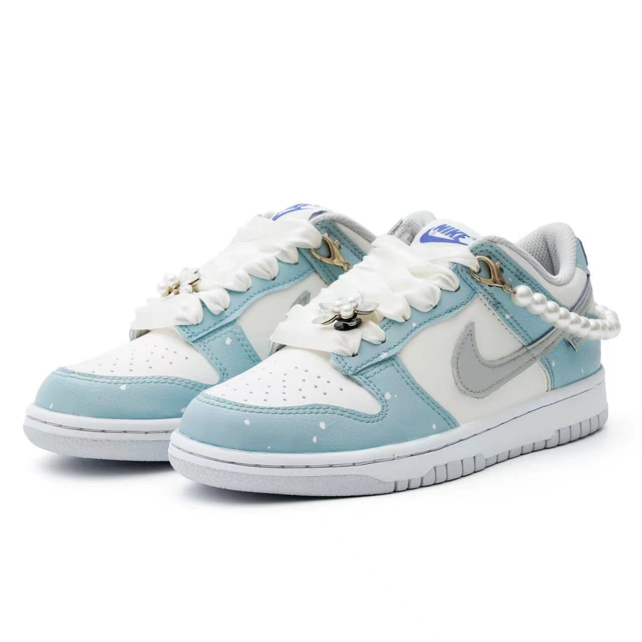 Lookbook 【カスタムシューズ】ナイキ ダンク ロー『ホワイト ブループリンセス』 FB1843-141(Team33-女款小公主白蓝)