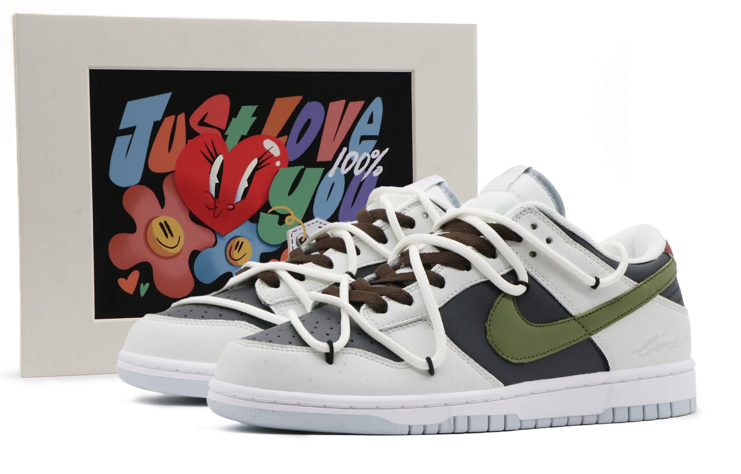 Buy [Sepatu Kustom] Nike Dunk Low 'Putih Hijau Hitam' DV0831-101(Team57-男款绿野仙棕)