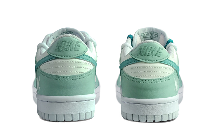 Shop 【定制球鞋】 Nike Dunk Low 解構鞋帶 蝴蝶 英文字母 心形掛墜 高街 低幫 板鞋 GS 白綠