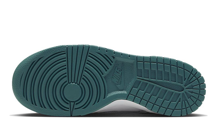 Purchase [Sepatu Custom] Nike Dunk Low 'Putih Hijau Terurai' FD9911-101(Team13-白绿解构)