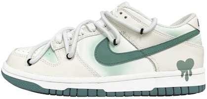 【定制鞋】耐克Dunk低帮“绿心涂鸦白色” FD9911-101(TeamK-爱心涂鸦) Buy 【定制鞋】耐克Dunk低帮“绿心涂鸦白色” FD9911-101(TeamK-爱心涂鸦)