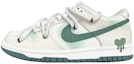 Buy 【定制鞋】耐克Dunk低帮“绿心涂鸦白色” FD9911-101(TeamK-爱心涂鸦)