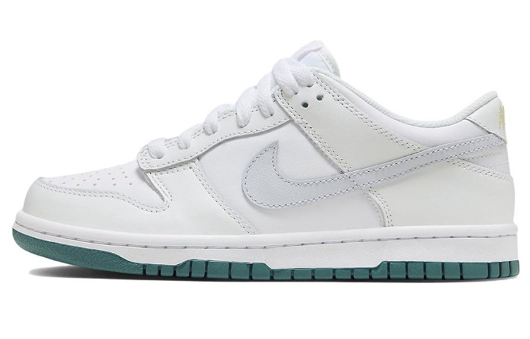 Details for [Kasut Custom] Nike Dunk Low 'Putih Hijau Hati Graffiti' FD9911-101(TeamK-爱心涂鸦)