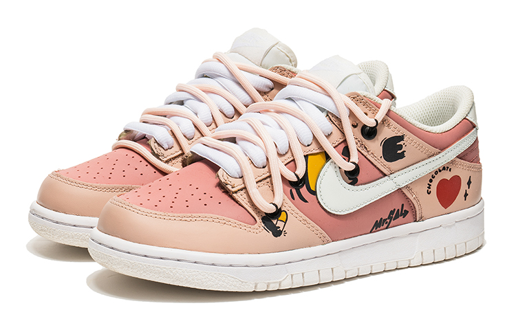 Shop 【定製球鞋】 Nike Dunk Low 野鶴製造 愛心塗鴉 復古風 禮盒 低幫 板鞋 GS 桃粉