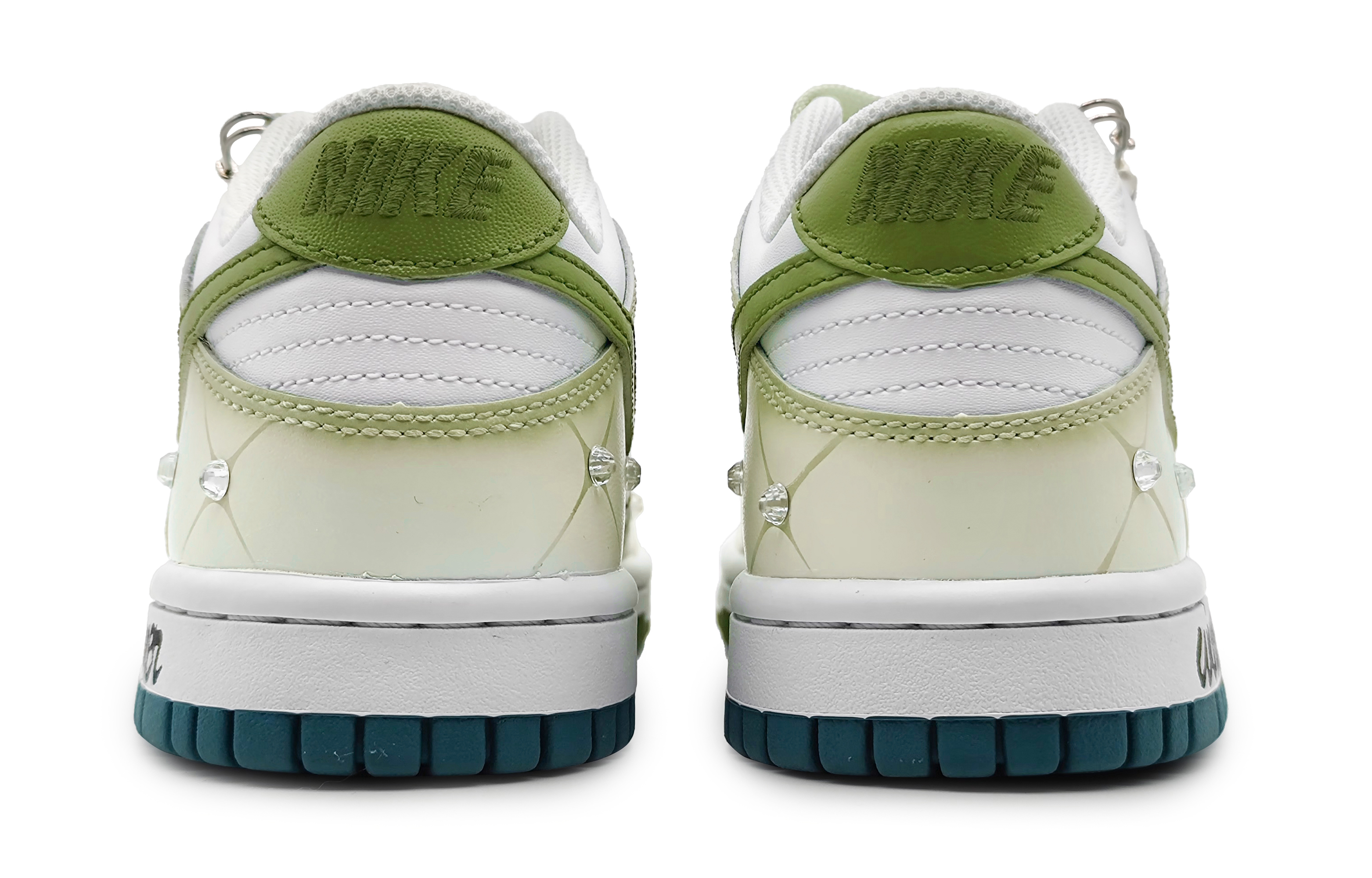 Purchase 나이키 덩크 로우 '윌로우 그린 그라데이션 젬스톤' (custom) FD9911-101(Team16-依依杨柳)