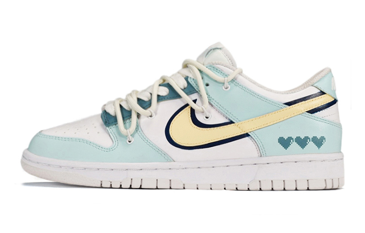 Buy 나이키 덩크 로우 디컨 "하늘색 하트" (커스텀) DH9765-100(TeamE-女款解构风爱心款黄蓝)