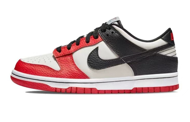 Details for [定制鞋款] 耐克Dunk Low EMB '芝加哥狮舞' DO6288-100(Team拾陆-女款新春舞狮)