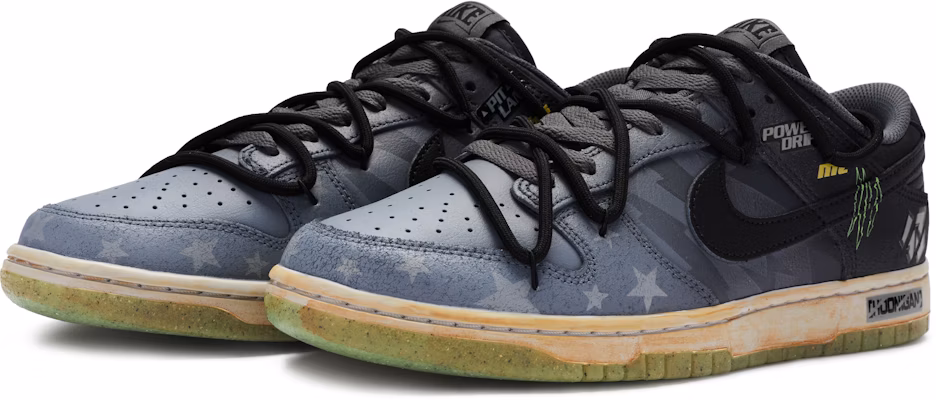 나이키 덩크 로우 프리미엄 '승리의 발톱' (커스텀) DQ7681-001(TeamR-男款抓痕) Lookbook 나이키 덩크 로우 프리미엄 '승리의 발톱' (커스텀) DQ7681-001(TeamR-男款抓痕)