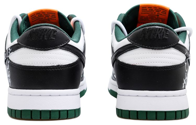 Shop 나이키 덩크 로우 레트로 '블랙&화이트 낙서' (Nike Dunk Low Retro 'Black&White Nakseo') DD1391-300(Team拾玖-爱心涂鸦男S-BOX)