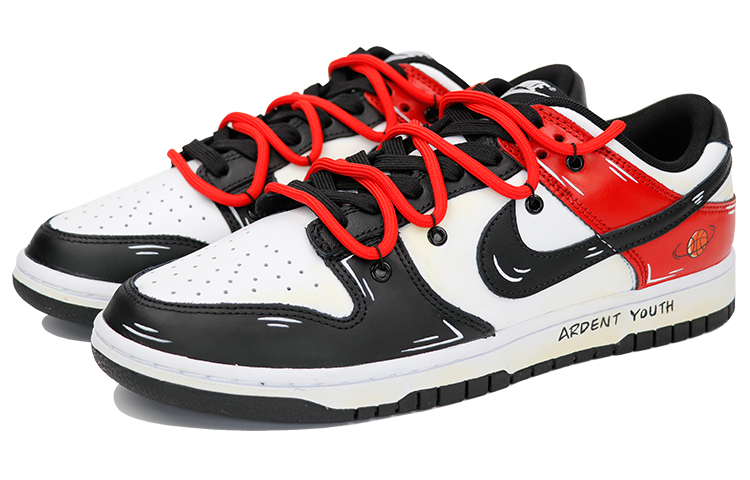 Lookbook カスタム ダンク ロー "黒赤 デコン ダブルレース" DD1391-100(TeamThree-男女同款热血青春)