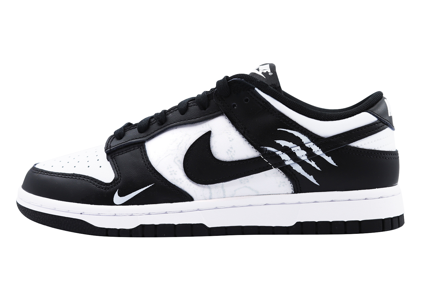 Buy 나이키 덩크 로우 레트로 '블랙 화이트' (커스텀) DD1391-100(Team48-金刚狼)