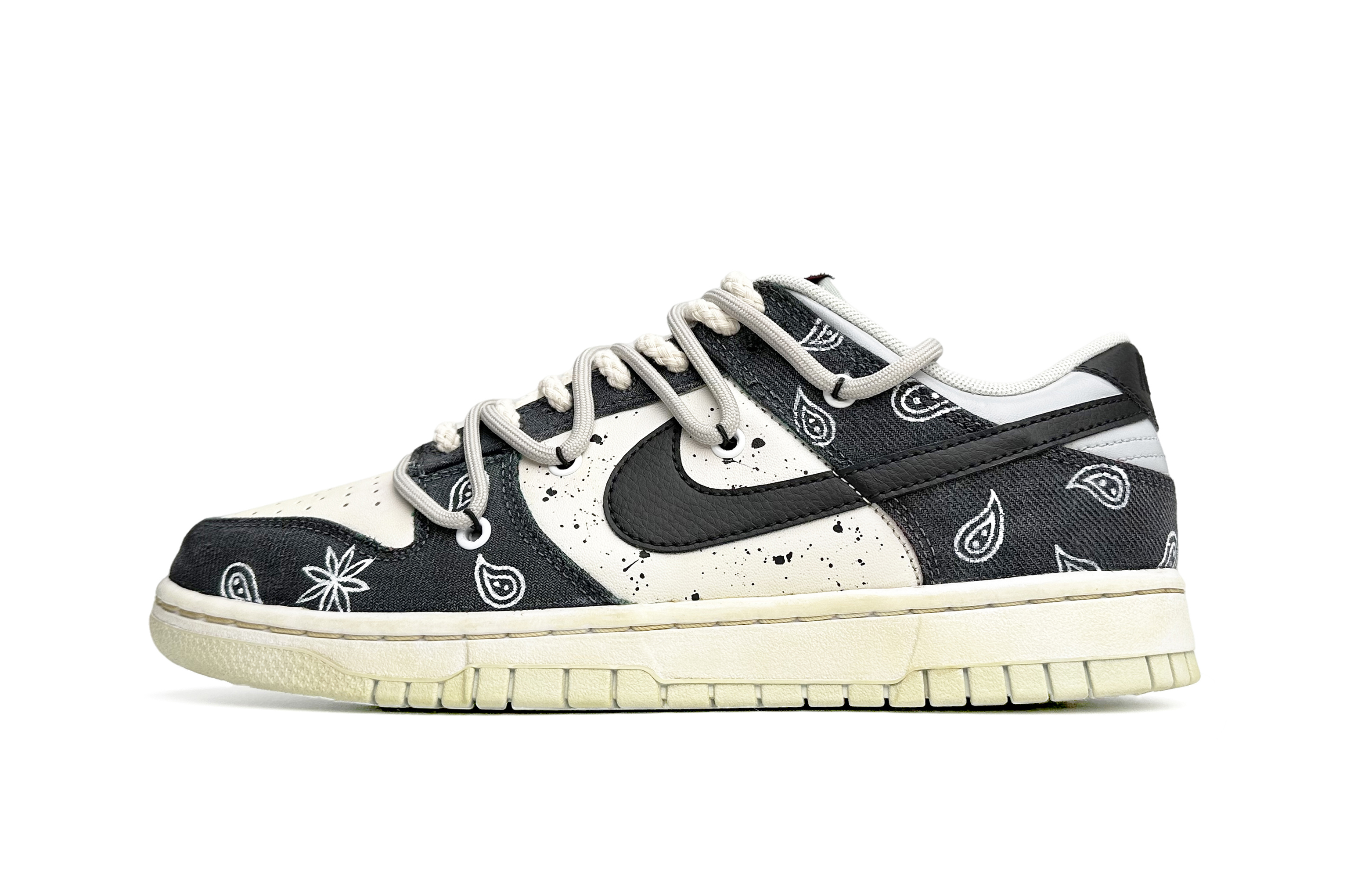 Buy [Zapatos Personalizados] Nike Dunk Low Retro 'Blanco y Negro a Cuadros' DV0827-100(Team11-水洗腰果花男款黑白)