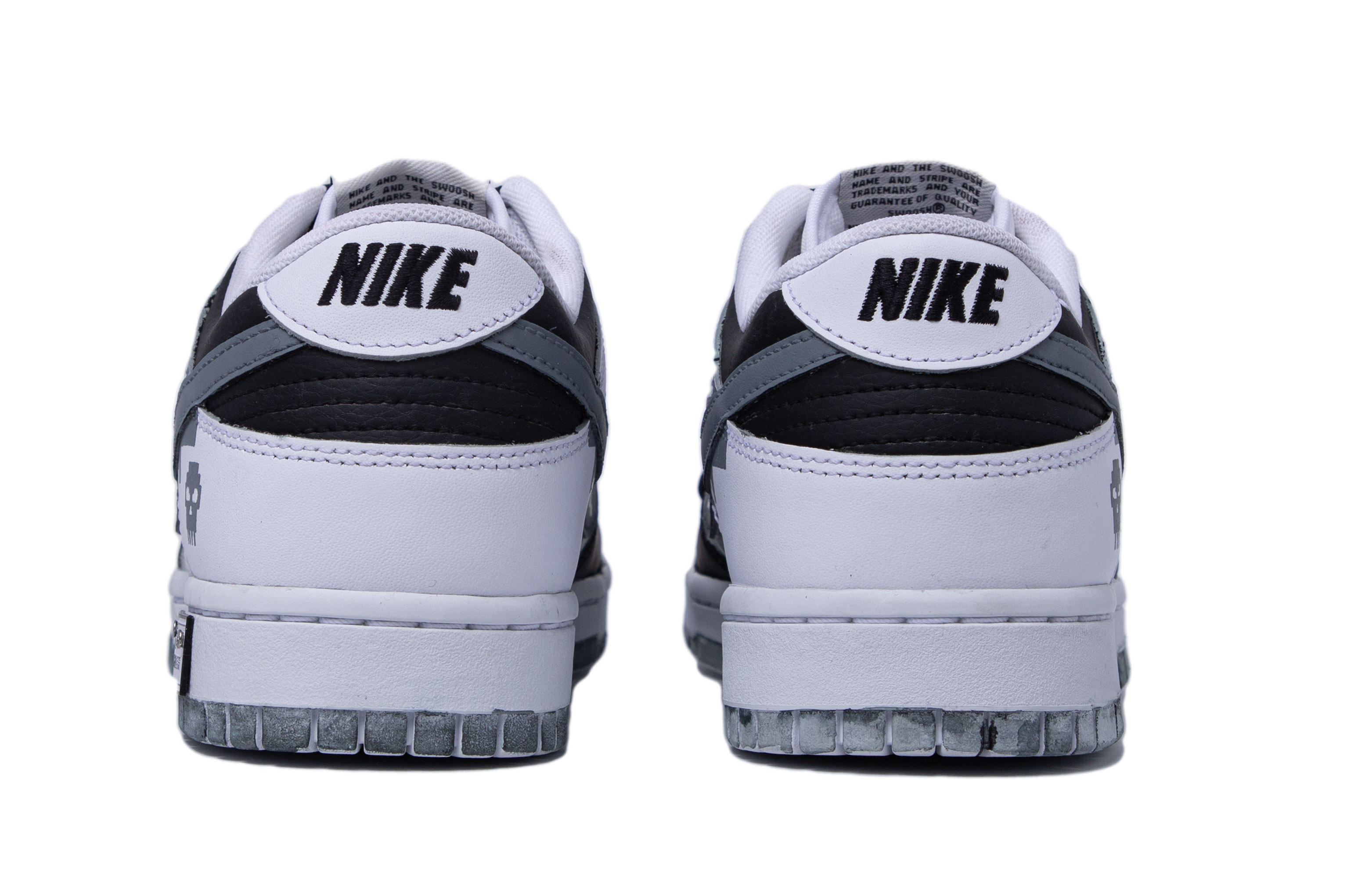 Shop 나이키 덩크 로우 레트로 '데이터 크라이시스' (커스텀) DJ6188-101(TeamM-男款数据危机S-BOX)