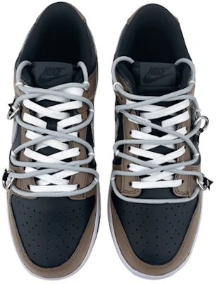 나이키 덩크 로우 '메탈릭 버클 스마일' (커스텀) DJ6188-002(Team叁-男款摩卡笑脸金属扣) Shop 나이키 덩크 로우 '메탈릭 버클 스마일' (커스텀) DJ6188-002(Team叁-男款摩卡笑脸金属扣)