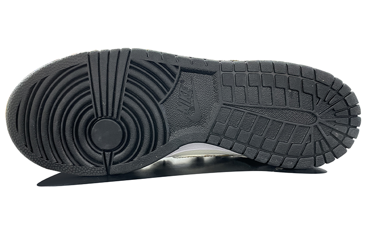 [Custom Shoes] Nike Dunk Low Retro 'Deconstructed Hand-Painted Olive' 圖 5